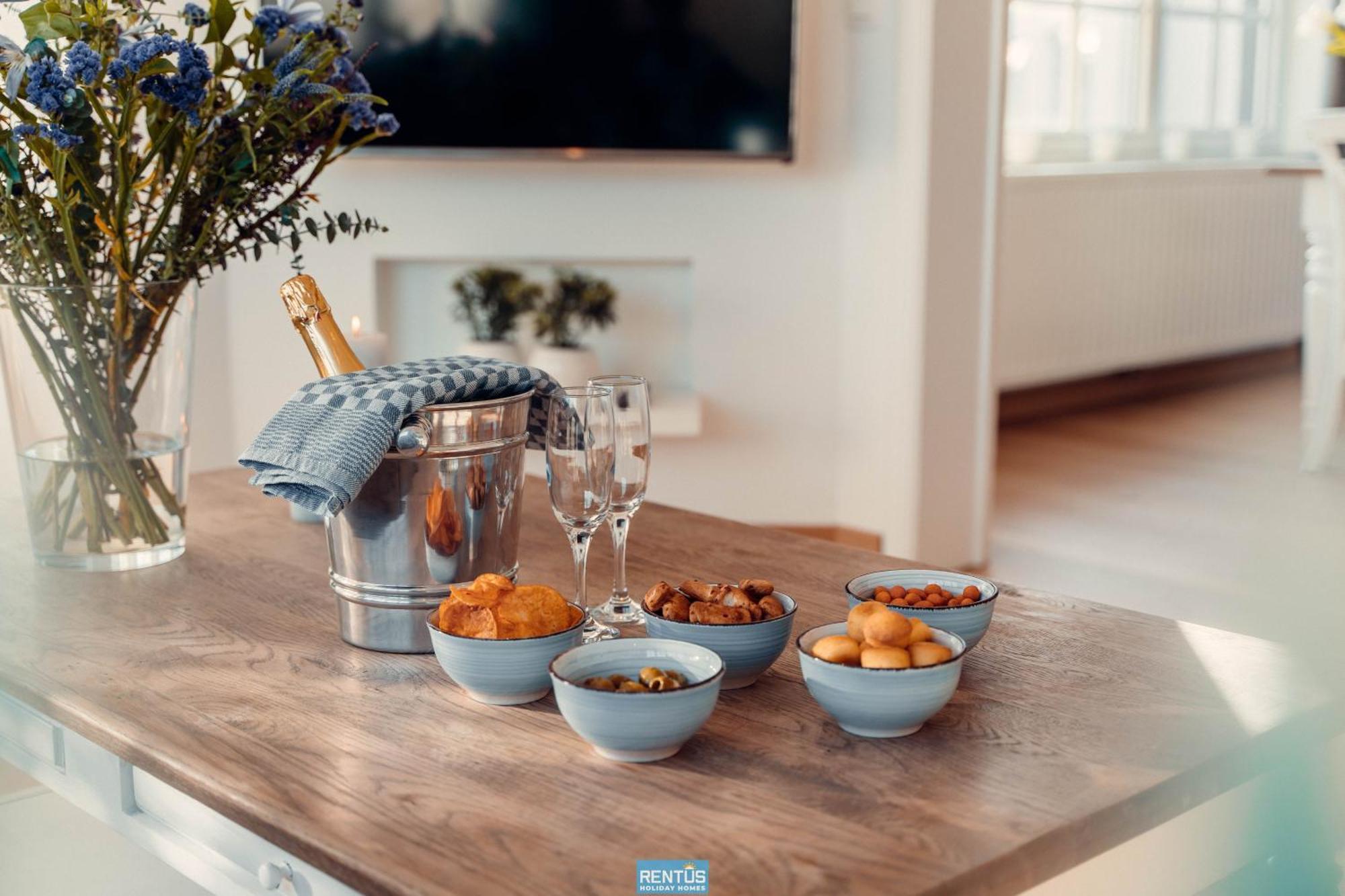Villa Promenade - Luxuriously Apartment For 8 People นิวว์ปอร์ท ภายนอก รูปภาพ